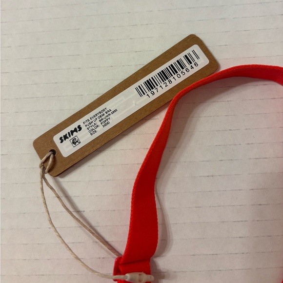 SKIMS NWT FitsEverybody PushUp Bra Limited Edition-no longer selling Poppy color - Picture 2 of 2